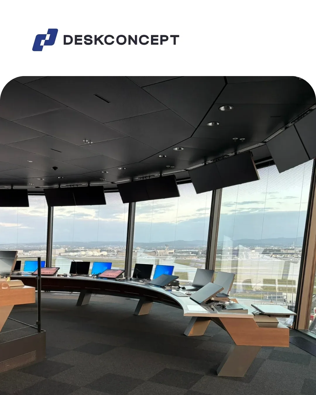 Instagram-Beitrag von Desk Concept mit einer Leitwarte im Tower und Rundumblick
