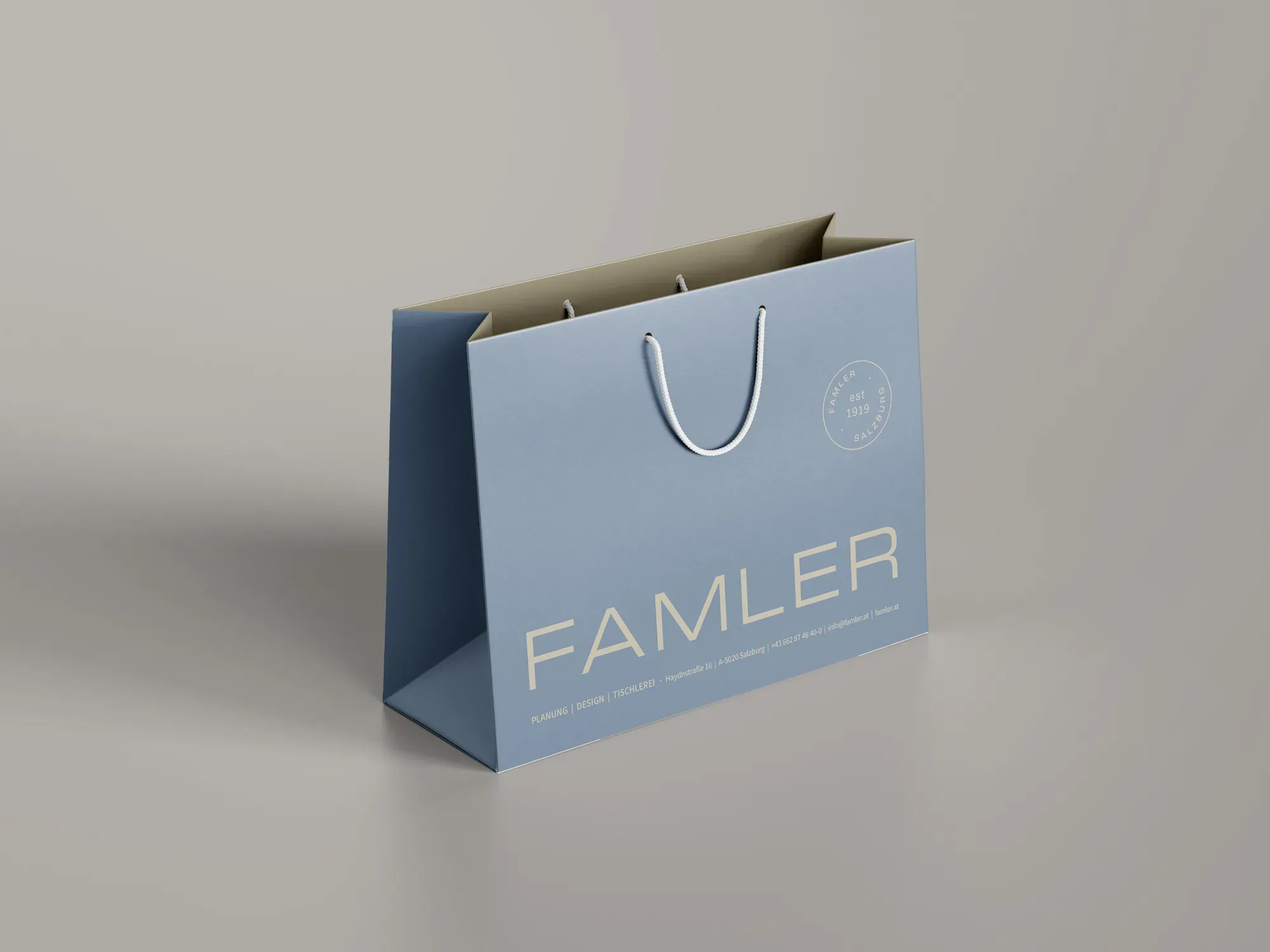 Famler-Einkaufstasche in Blau mit Prägung