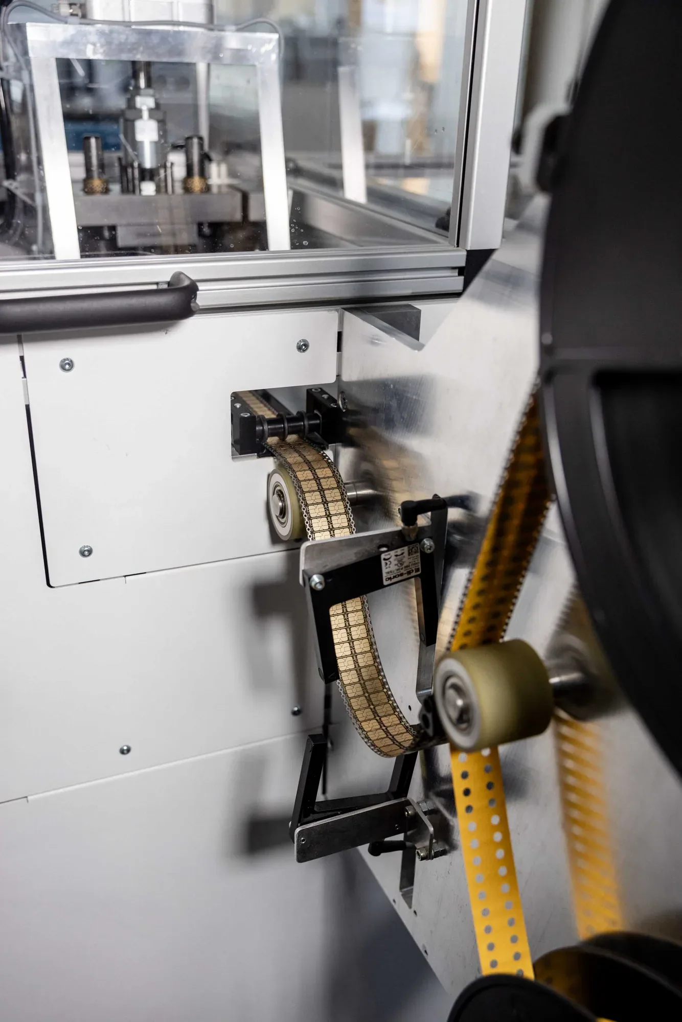 Maschine zur Kartenbearbeitung bei PPS